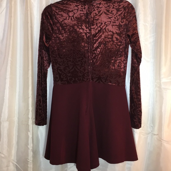 One piece with long sleeve wine color fleur style - Picture 2 of 2